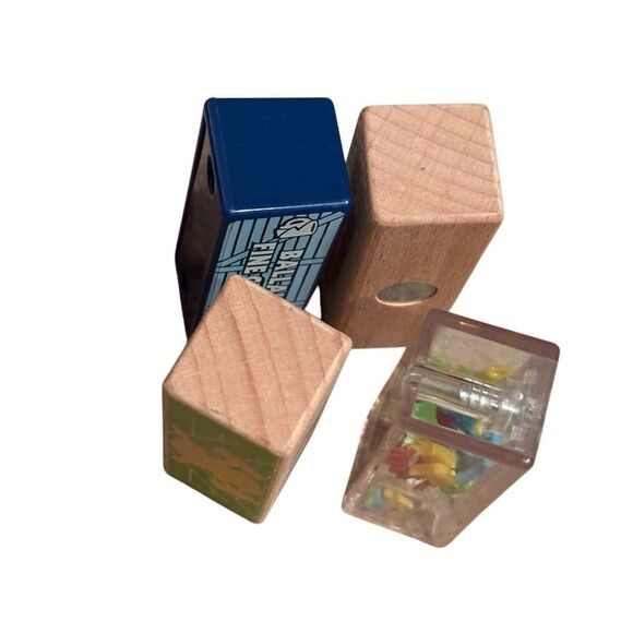 Thomas The Train Lot Of 4 Cranky The Crane Cargo Magnetic Blocks - Picture 5 of 6